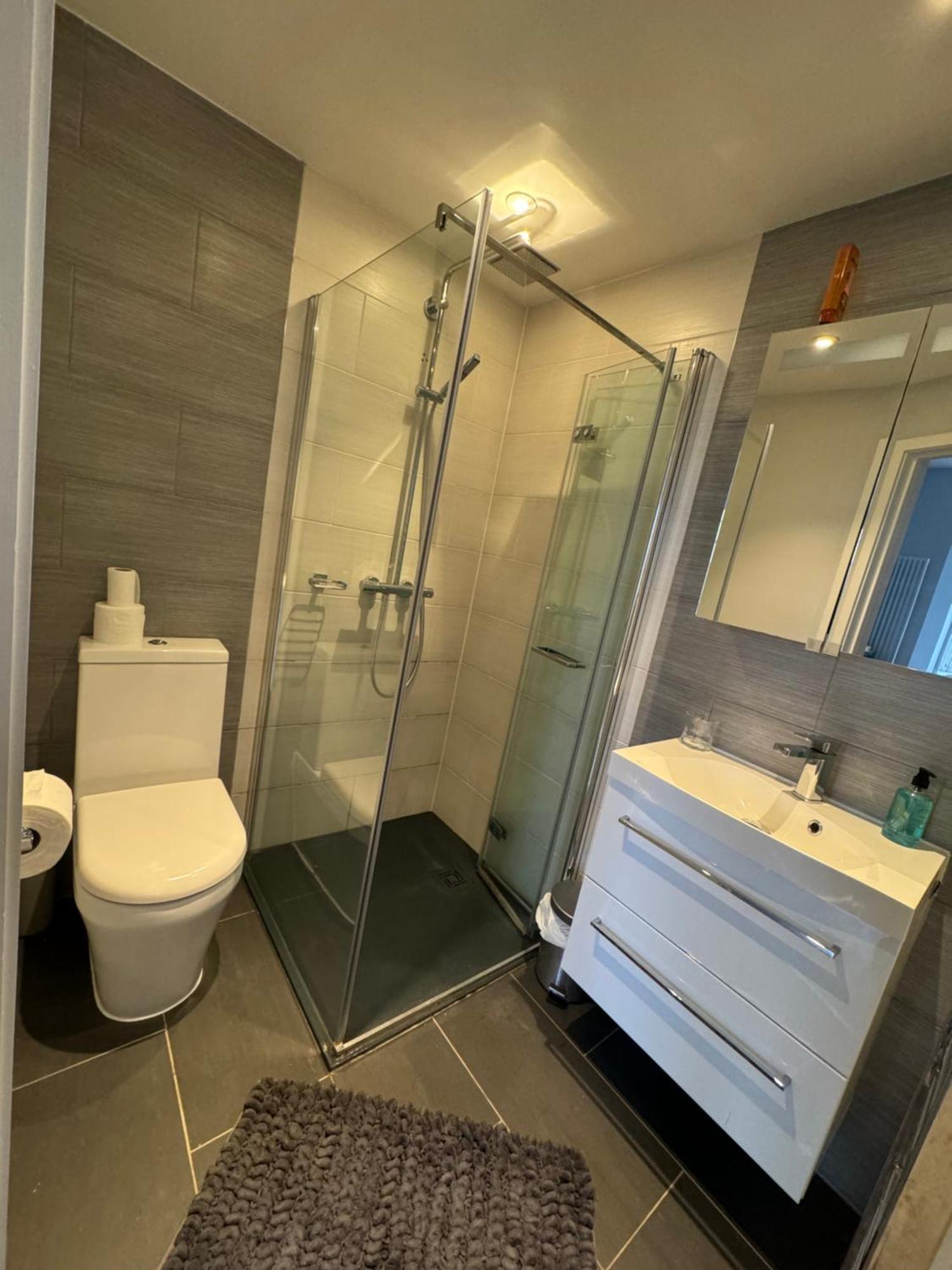 4 Spicer Road Guest house *