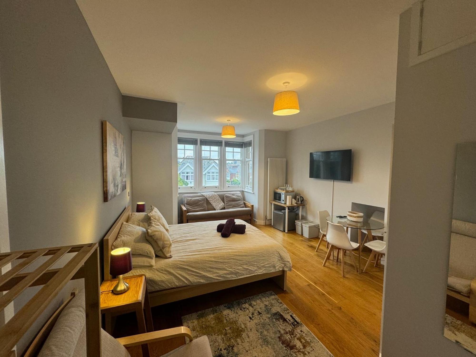 Guest house 4 Spicer Road Exeter